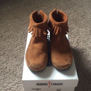 Minnetonka Size 10 Mocassins
